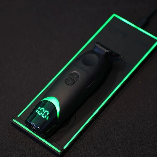 Babyliss Pro x Tomb45 Trimmer with wireless charging pad - Image 3