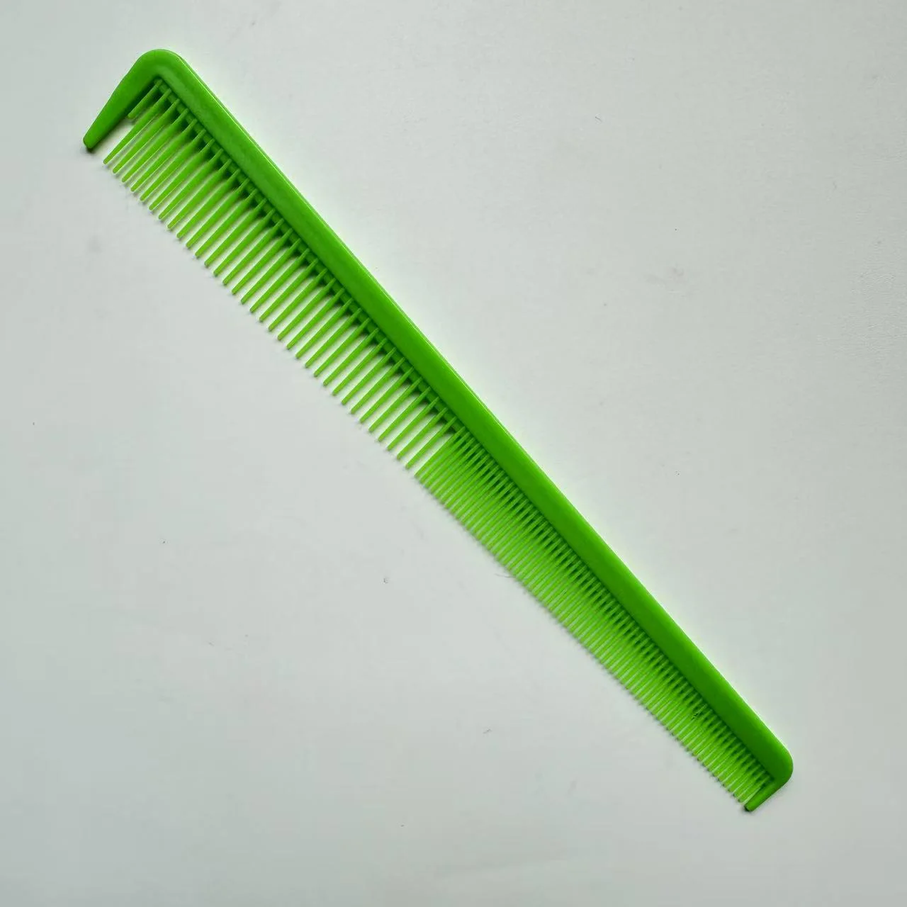 Magnus Taper Barber Comb - Image 4