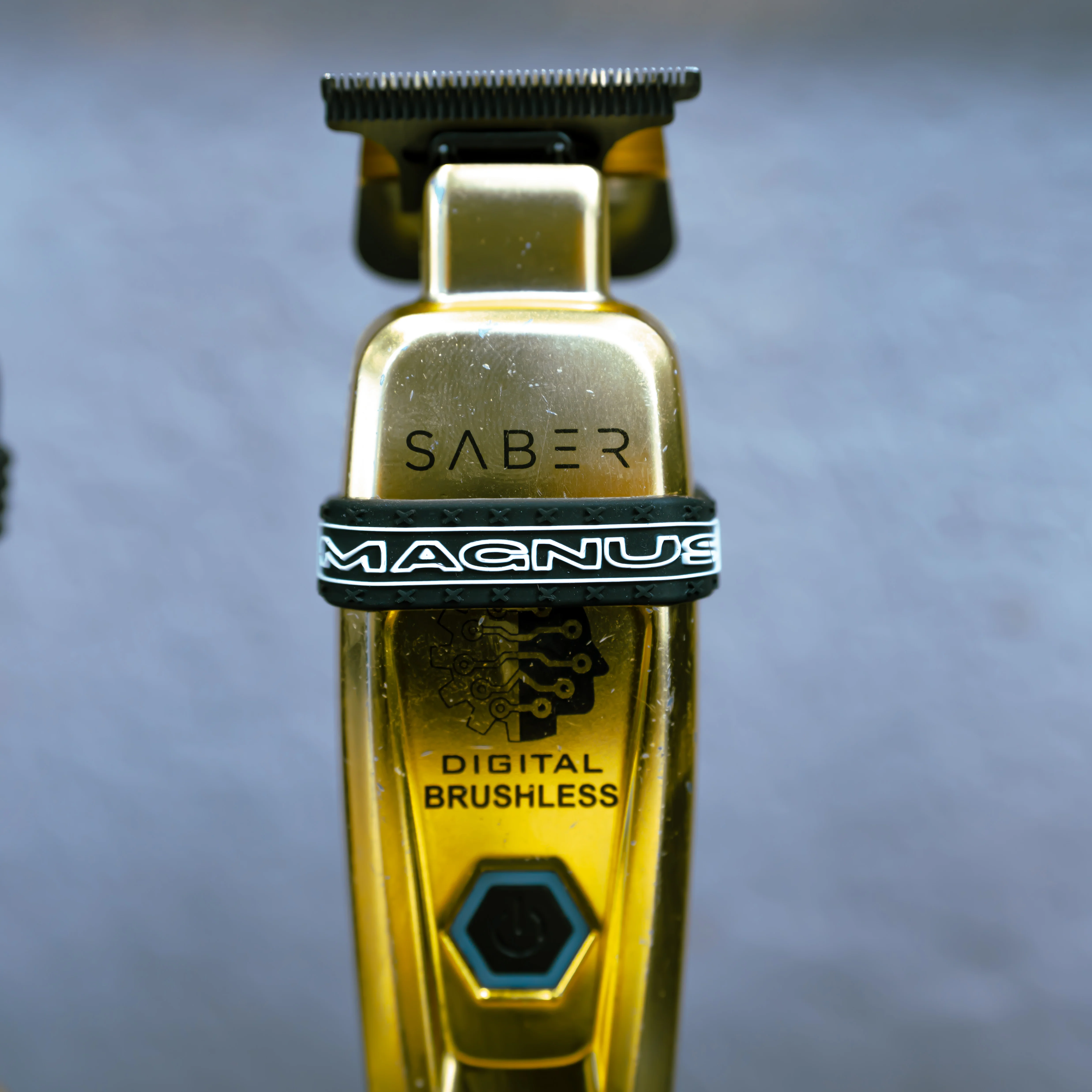 Magnus Trimmer Grip Anti-Slip Control for Barbers